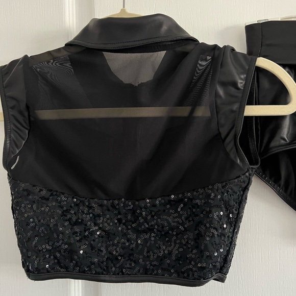 Weissman Two Piece Sequined and Black Metallic Dance Costume Rhinestone Belt LC - Picture 9 of 16